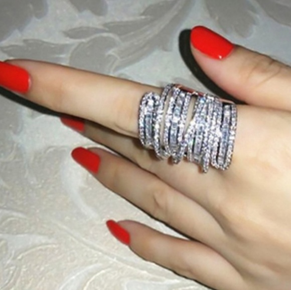 💎❤ONLY 1 LEFT! Elegant Spiral Design. - Picture 2 of 7